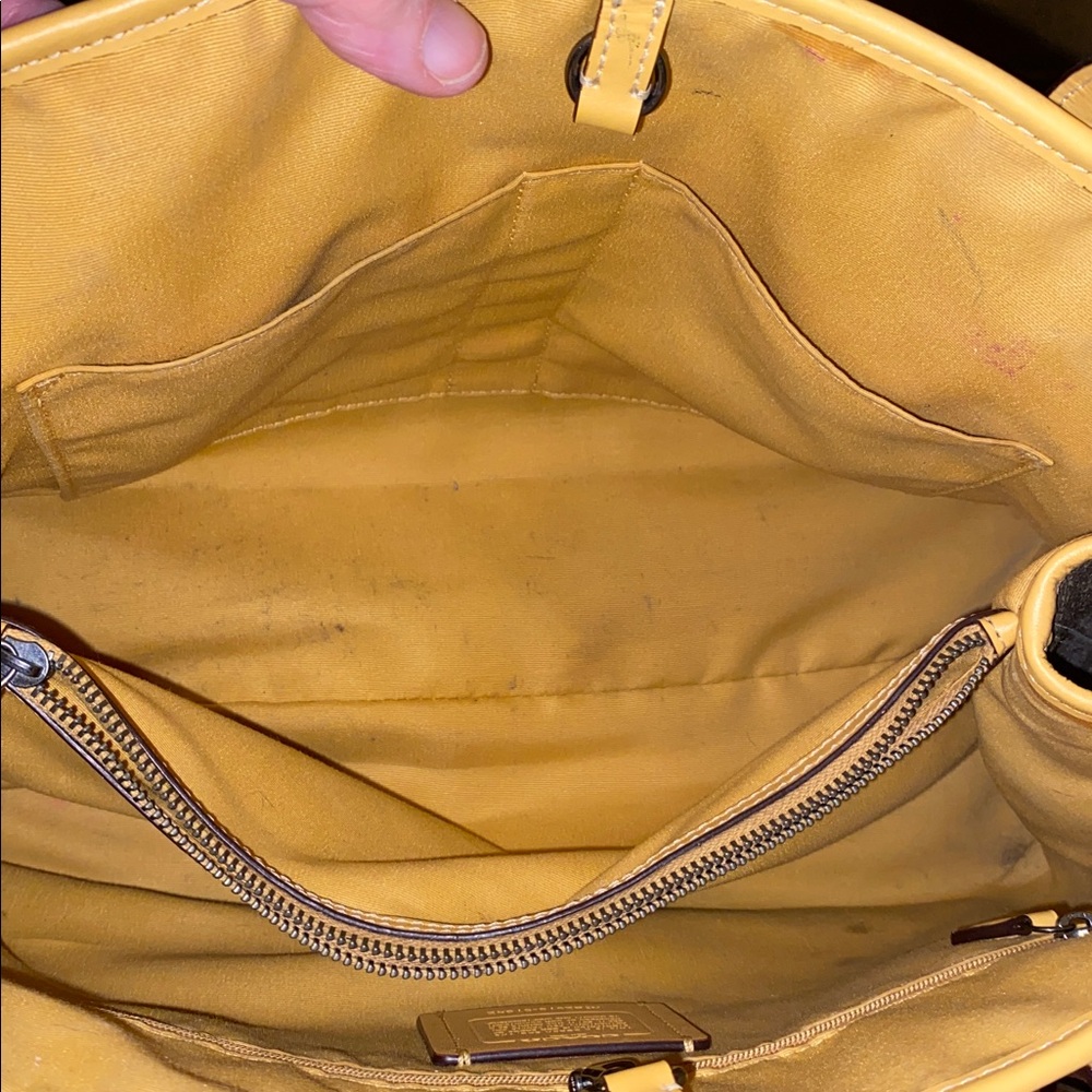 Coach Drawstring Carryall In Signature Canvas F57842 - Picture 8 of 12